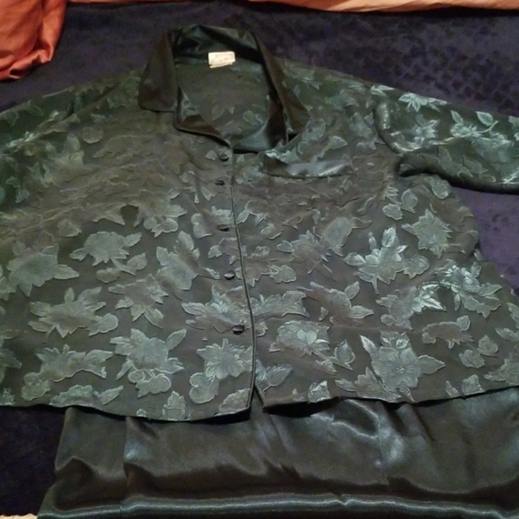 Multi color evening top - Picture 3 of 4